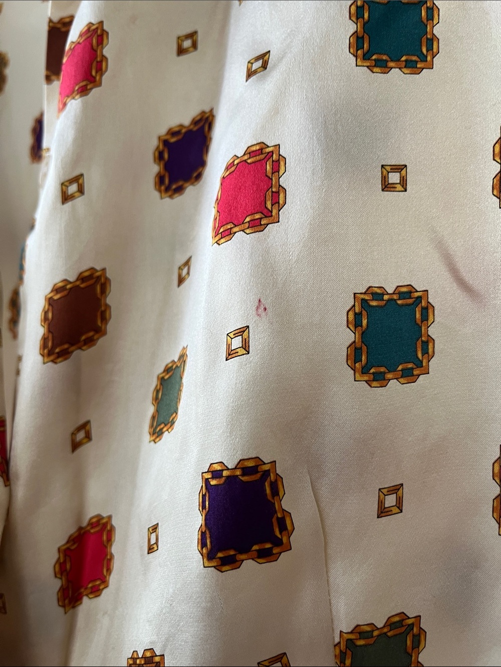 100% silk button up blouse - Picture 8 of 8
